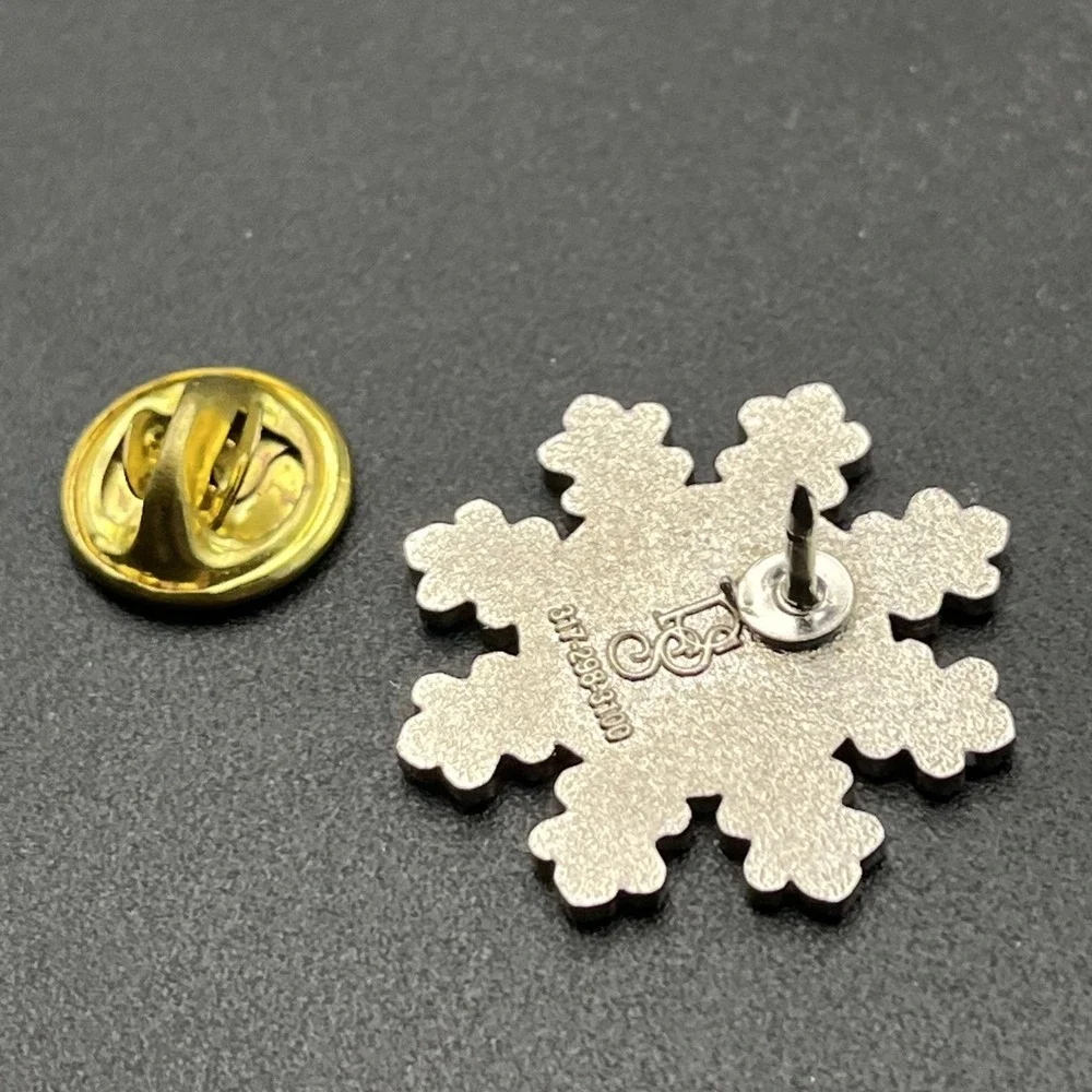 Ambassadair 1991 Snowflake Winter Mountains Lapel Hat‎ Pin